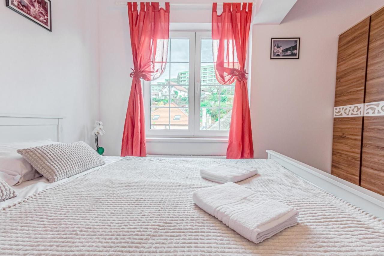 Opera Apart 2 Apartment Brasov Exterior photo